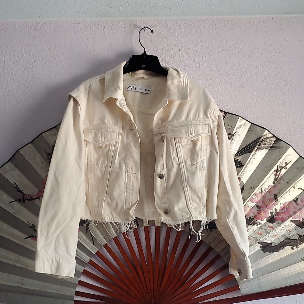 Zara Beige Denim Crop Oversize Jacket